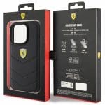 Ferrari FEHCP15LRDUK Black Hardcase Quilted Metal Logo Kryt iPhone 15 Pro