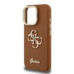 Guess PU Grained 4G Logo Stand Camera Frame Brown Kryt iPhone 15 Pro Max