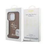 Guess PU Grained 4G Logo Stand Camera Frame Brown Kryt iPhone 15 Pro Max