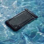 Spigen A611P Universal Waterproof Float 2-Pack Matte Black