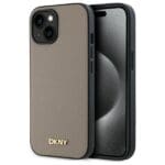 DKNY DKHMP15SPGHLME Beige Hardcase Grained Metal Logo MagSafe Kryt iPhone 15