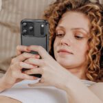 Carbon Black Kryt iPhone 17 Pro Max